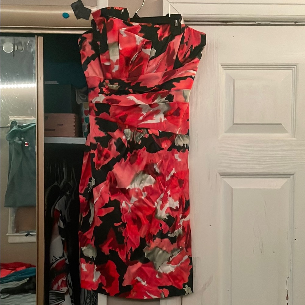 Floral Strapless Dress - Red and Black Brand New never worn !